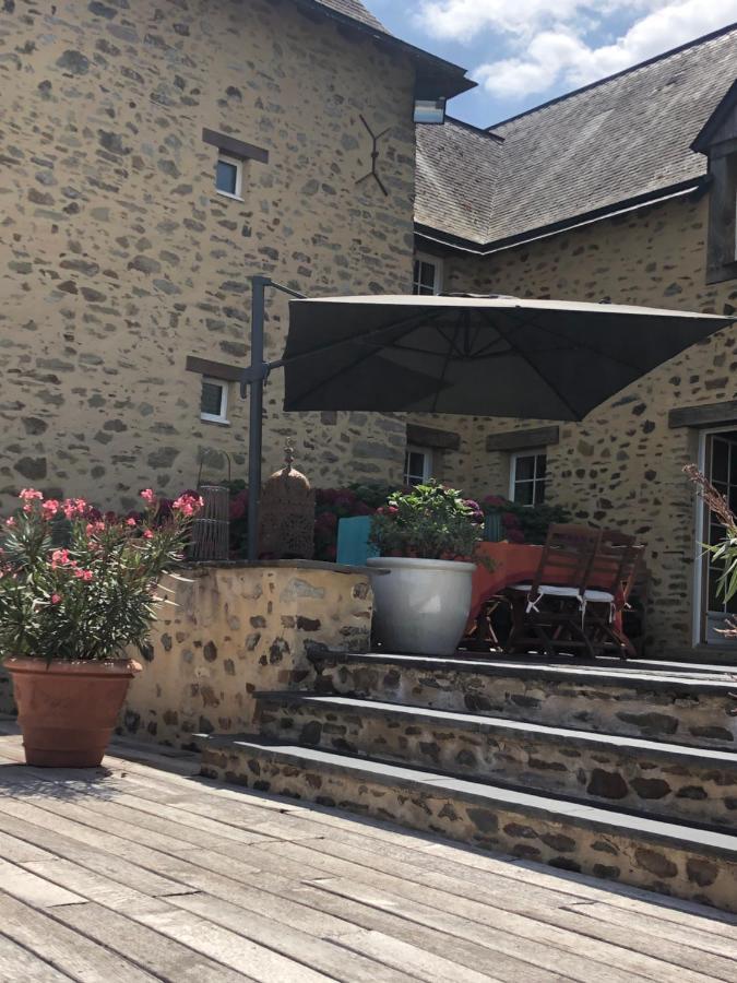 Bed and Breakfast La Francoisiere à Loigné-sur-Mayenne Extérieur photo